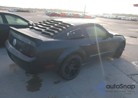 2008 Ford Mustang V6 Deluxe/V6 Premium из США, поврежденный, VIN 1ZVHT80N085108165